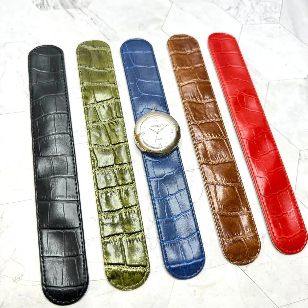 GOSSIP Woman's Watch Set Silver Tone 5 Faux Leather Interchangeable Slap Bands